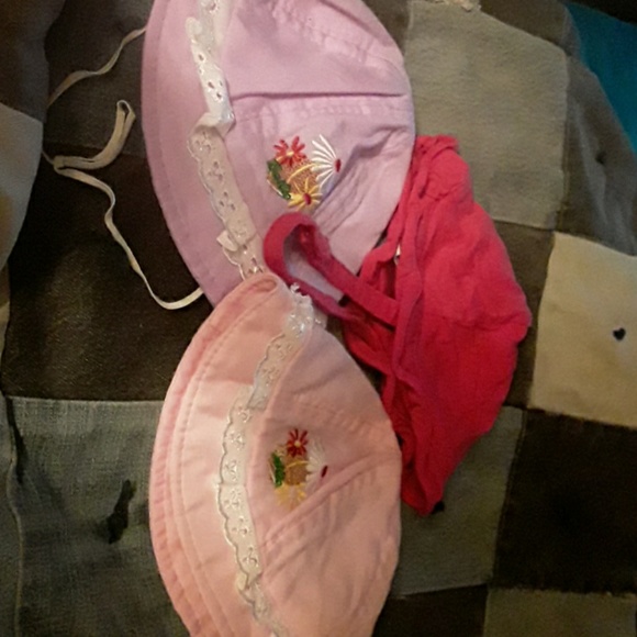 The  Children's place Other - ASSORTMENT of Newborn  Baby  Hats. ( 3 TOTAL  ).